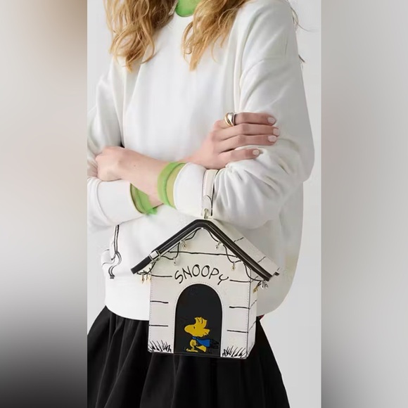 PEANUTS X KATE SADE SNOOPY 3D DOG HOUSE CROSSBODY FEATURING WOODSTOCK - Picture 2 of 5